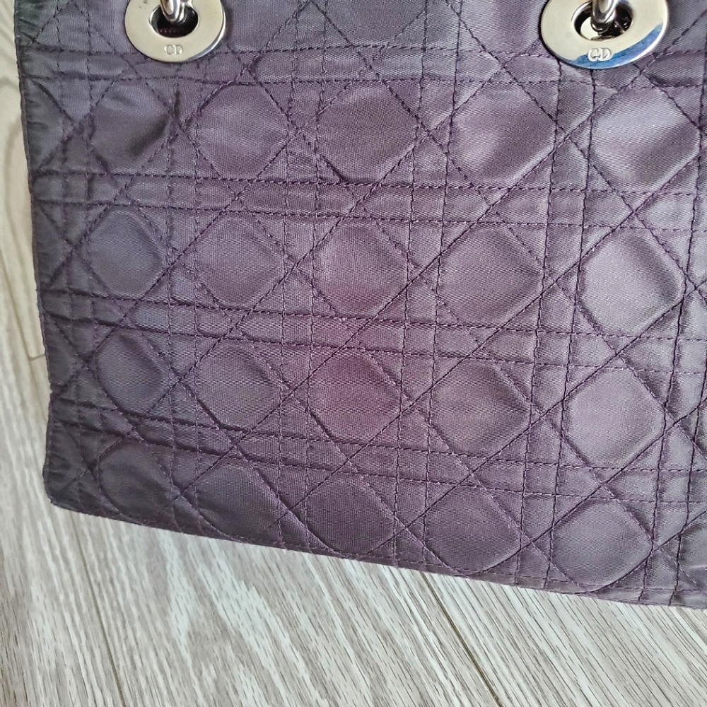 Lady Dior - Picture 3 of 17